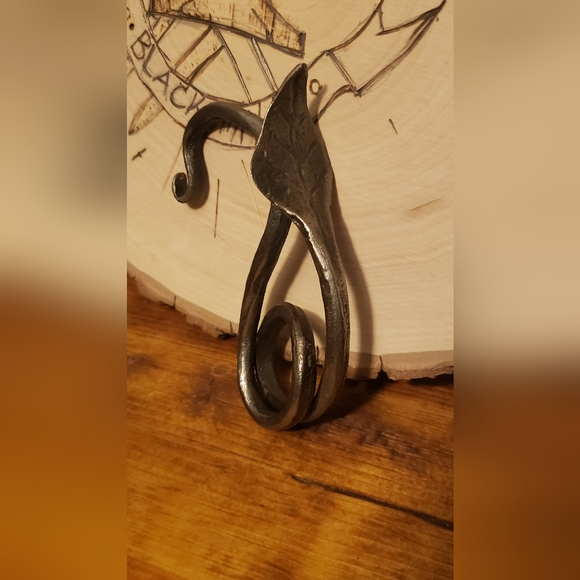 Leaf bottle opener - Picture 4 of 9